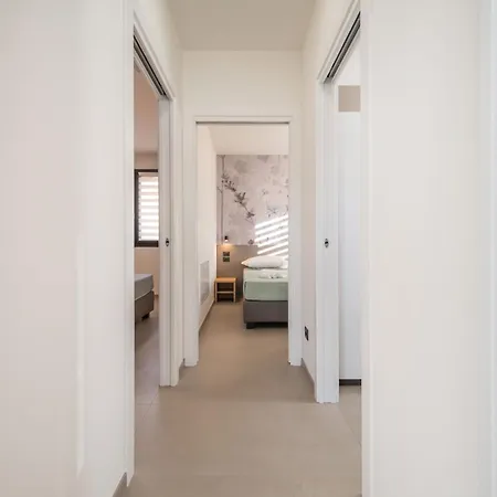 Apartmentsgarda - I Fiori D'ulivo Apartment Garda (Verona)