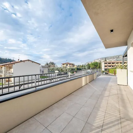 Apartmentsgarda - I Fiori D'ulivo Apartment Garda (Verona)