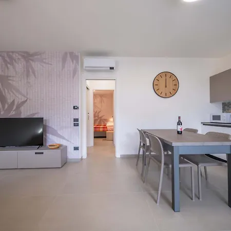 Apartmentsgarda - I Fiori D'ulivo * Garda (Verona)